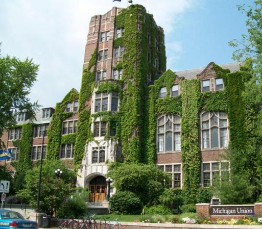 University of Michigan--Ann Arbor, la sigue en el ranking
