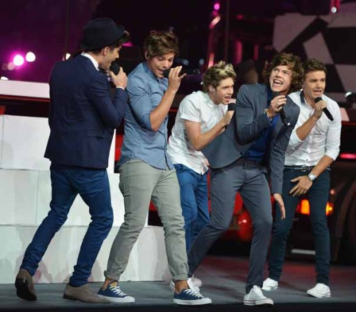 Los chicos de One Direction pusieron a cantar a todo el estadio.