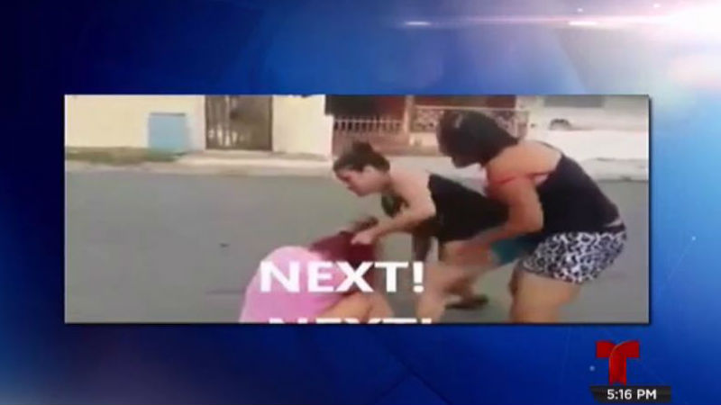 Pelea Mujeres Telenoticias