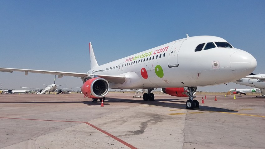 Viva_Aerobus_avion