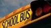 Choque entre autobús escolar y camión deja 6 estudiantes heridos