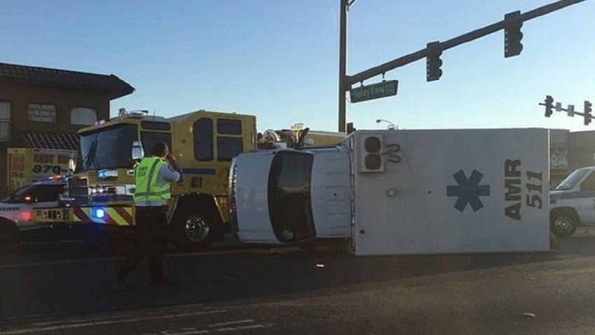 ambulancia volcada
