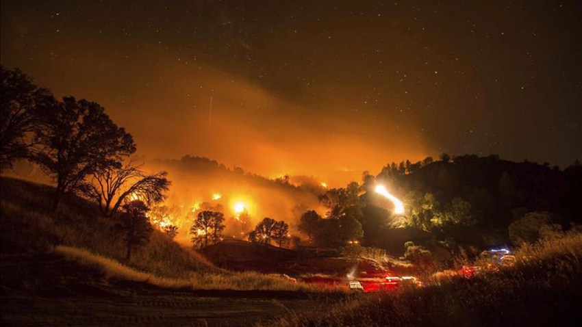 california-incendios-evacua