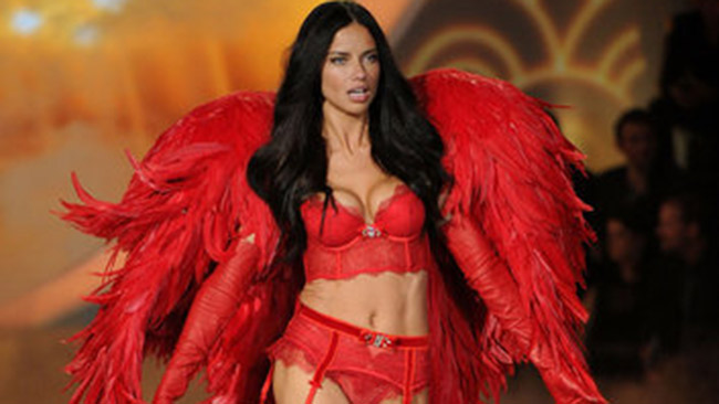 tlmd_victoria_secret_adriana_lima1