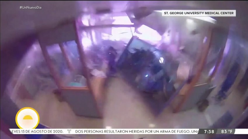 Captado en video cómo enfermera se salva de la explosión en Beirut