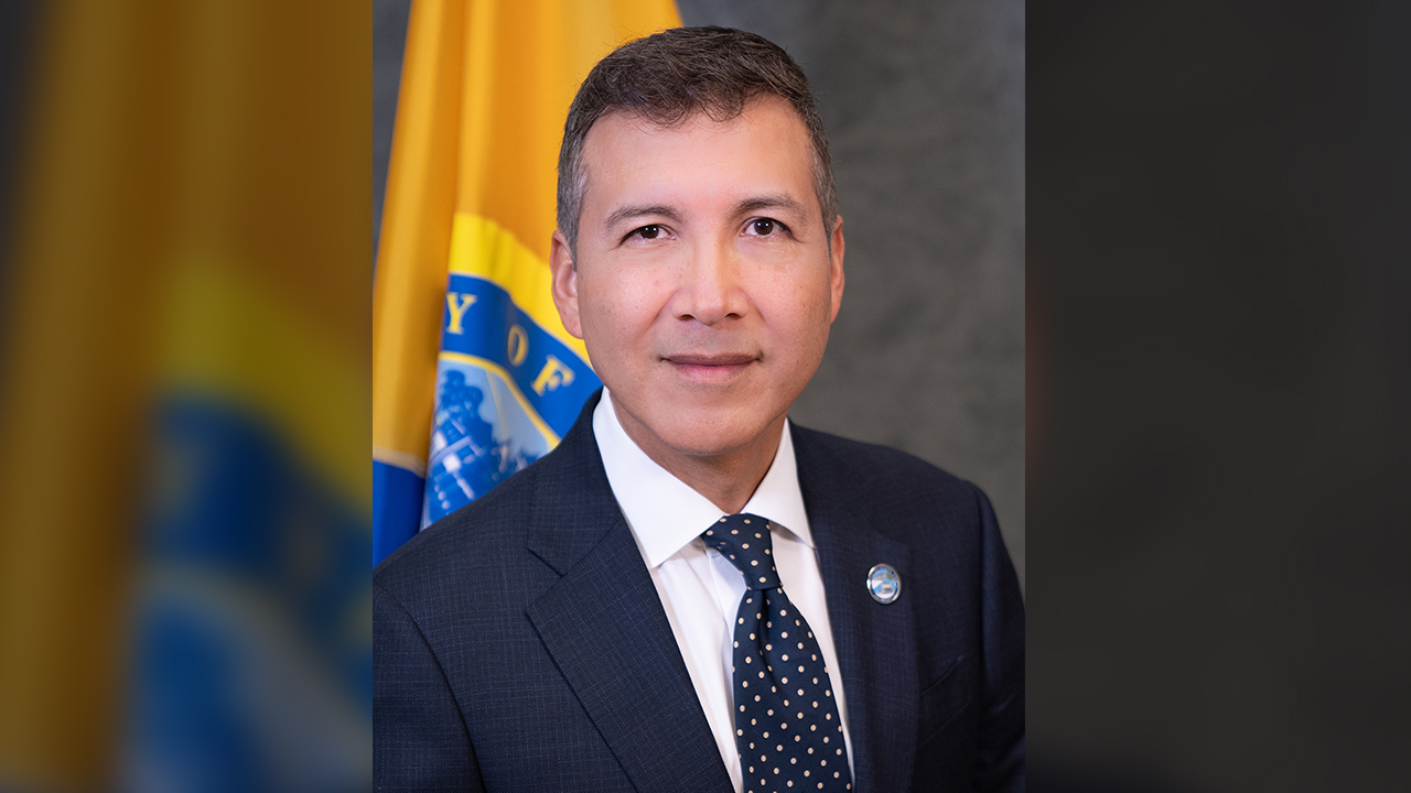 Ciudad de California tendrá nuevo alcalde luego de más de 25 años