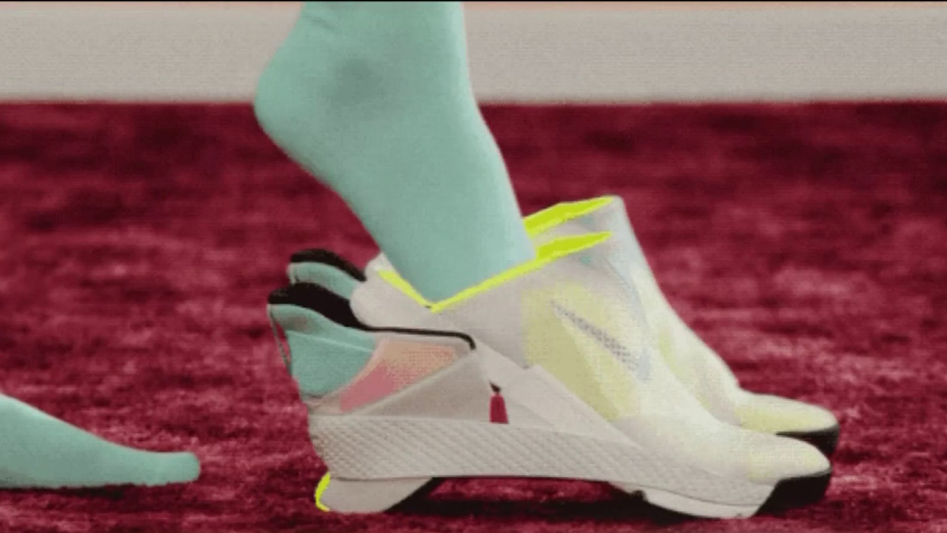 ozone lunch doll Nike lanza sus zapatos sin cordones, los Nike FlyEase Slip-On Sneakers –  Telemundo Las Vegas