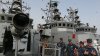 Buque de guerra de EEUU realiza disparos de advertencia contra navíos de Irán