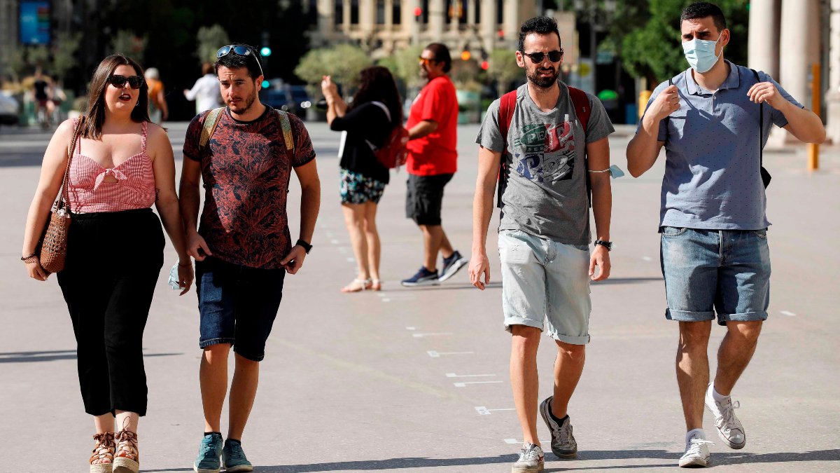 España deja cubrebocas por COVID-19 – Telemundo Las Vegas - Vimarsana News