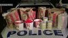 Policía: burlan cuarentena con contrabando de pollo frito y $70,000 en efectivo