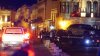 Abandonan camioneta con 10 cuerpos en plaza cívica de un norteño estado mexicano