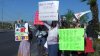“Tenemos miedo”: maestros del CCSD salen a protestar para exigir mayor seguridad en las escuelas
