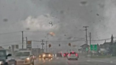 Rápido y con fuerza: así devasta un tornado una comunidad en EEUU