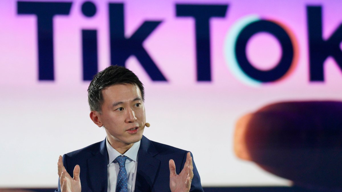 Estados Unidos el CEO de TikTok Shou Zi Chew planea revelar nuevos