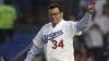 Los Dodgers retirarán el No. 34 en honor al legendario lanzador Fernando Valenzuela