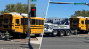 En imágenes: autobús escolar se estrella cerca de la I-15