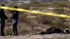 Hallan seis cuerpos en una fosa clandestina en Ciudad Juárez, muy cerca de la frontera