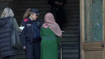Una mujer acusada en España de cortar el pene a su jefe acepta 7 años de prisión