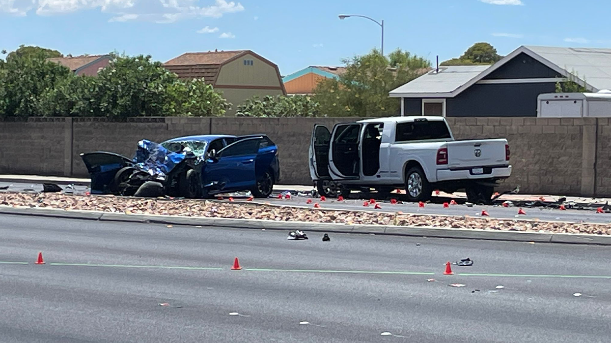 Un muerto y múltiples heridos tras choque de cuatro autos en S Nellis