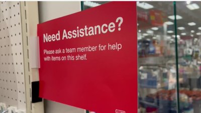 Walmart prueba sistema para facilitar acceso a productos en vitrinas antirrobo