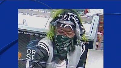 Buscan a mujer por robo de tienda de autoservicios