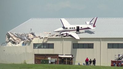 Rescatan a dos personas con heridas leves tras accidente de avioneta en Kansas