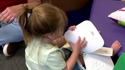 Cerrarán programas que atienden a niños con discapacidades visuales