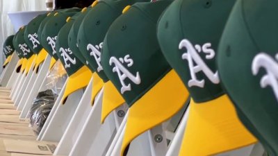 Fanáticos del béisbol a la expectativa por construcción del estadio de los Atléticos en el Strip de Las Vegas