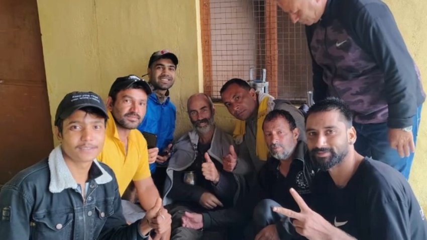 Samuel Vengrinovich (center), who grew up in the Bay Area, was found after a nine-day search in the Himalayas. (June 15, 2025)
