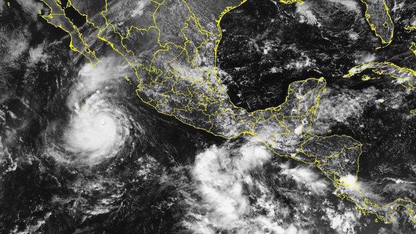En video: así se ve desde dentro del ojo del poderoso huracán Polo