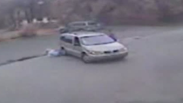 Video: Bebé fue atropellado y arrastrado