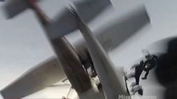 Video: Impactante: Avionetas chocan en el aire