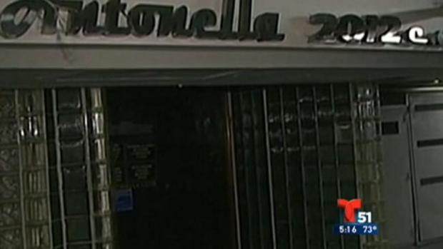 Video: Funcionarios de EE UU heridos en bar nudista