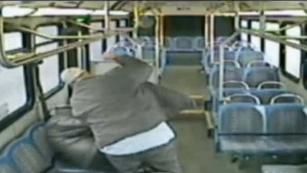 Video: Brutal golpiza captada en video