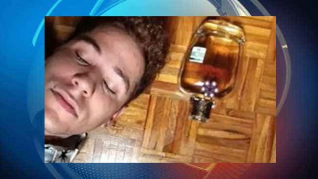 Video: Christian Chávez juega con el suicidio