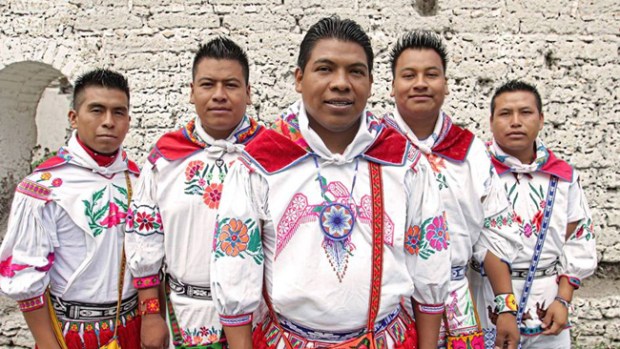 Video: “Huichol Musical” sufre gran tragedia
