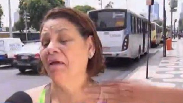 Video: Asaltan a mujer frente a la cámara