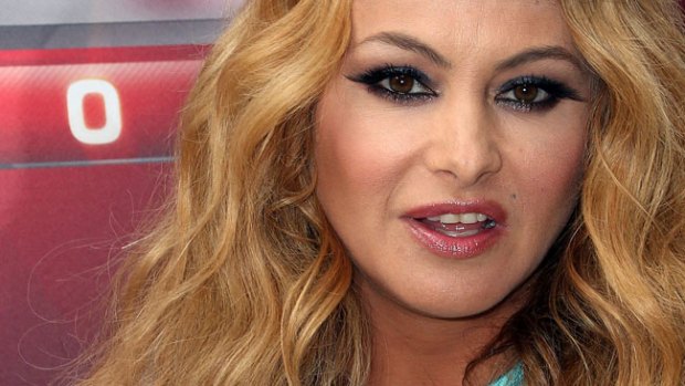 Video: Paulina Rubio, a arañazos con fotógrafo