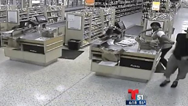Video: Mira lo que dijo el ladrón antes de robar