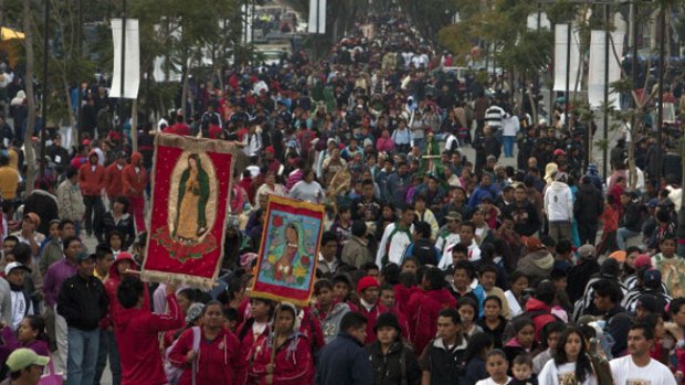 Video: Cantan a la Virgen de Guadalupe