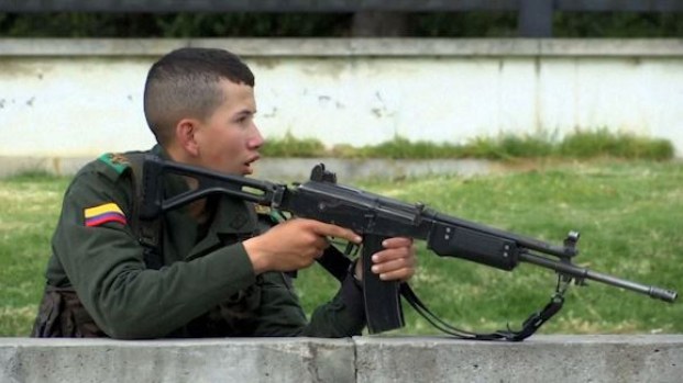 Imágenes de terror: sube cifra de muertos tras atentado en Colombia