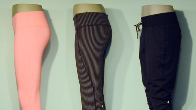 Retiran pantalones muy "reveladores"