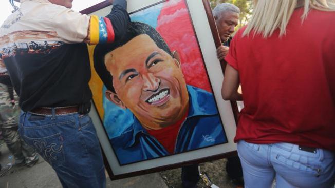 Humilde capilla "santifica" a Chávez
