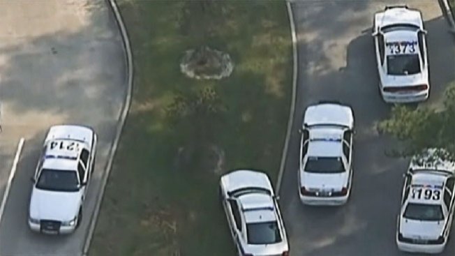 Arrestan a 2 por tiroteo en universidad