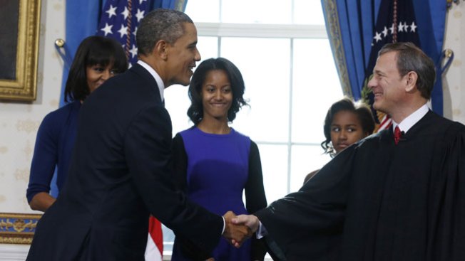 Miles acuden a jura pública de Obama