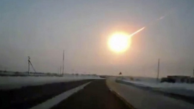 Casi mil heridos por caída de meteorito