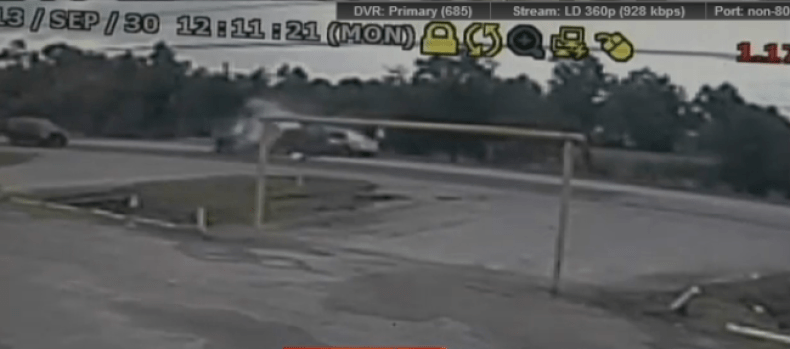 Video: Embiste el auto de su mujer y la mata